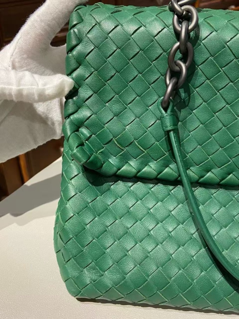 N16 Slightly Used Bottega Veneta Green Woven Leather Shoulder Chain Bag - Picture 11 of 14
